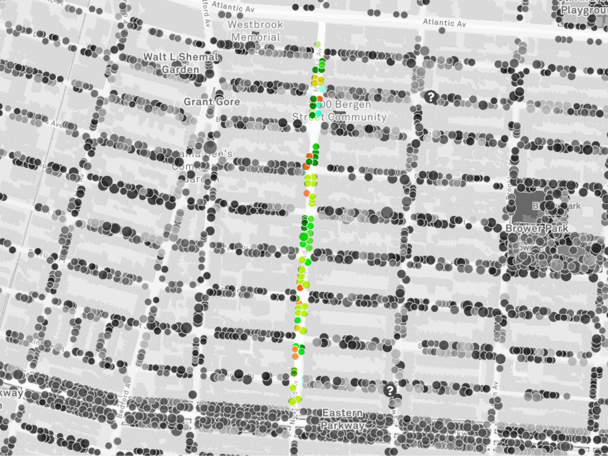 Map with colored dots representing placement of nature along streets